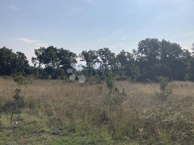 Land for sale 1071 m² – Peruški