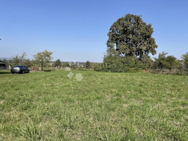 Land for sale 1063 m² – Sesvete