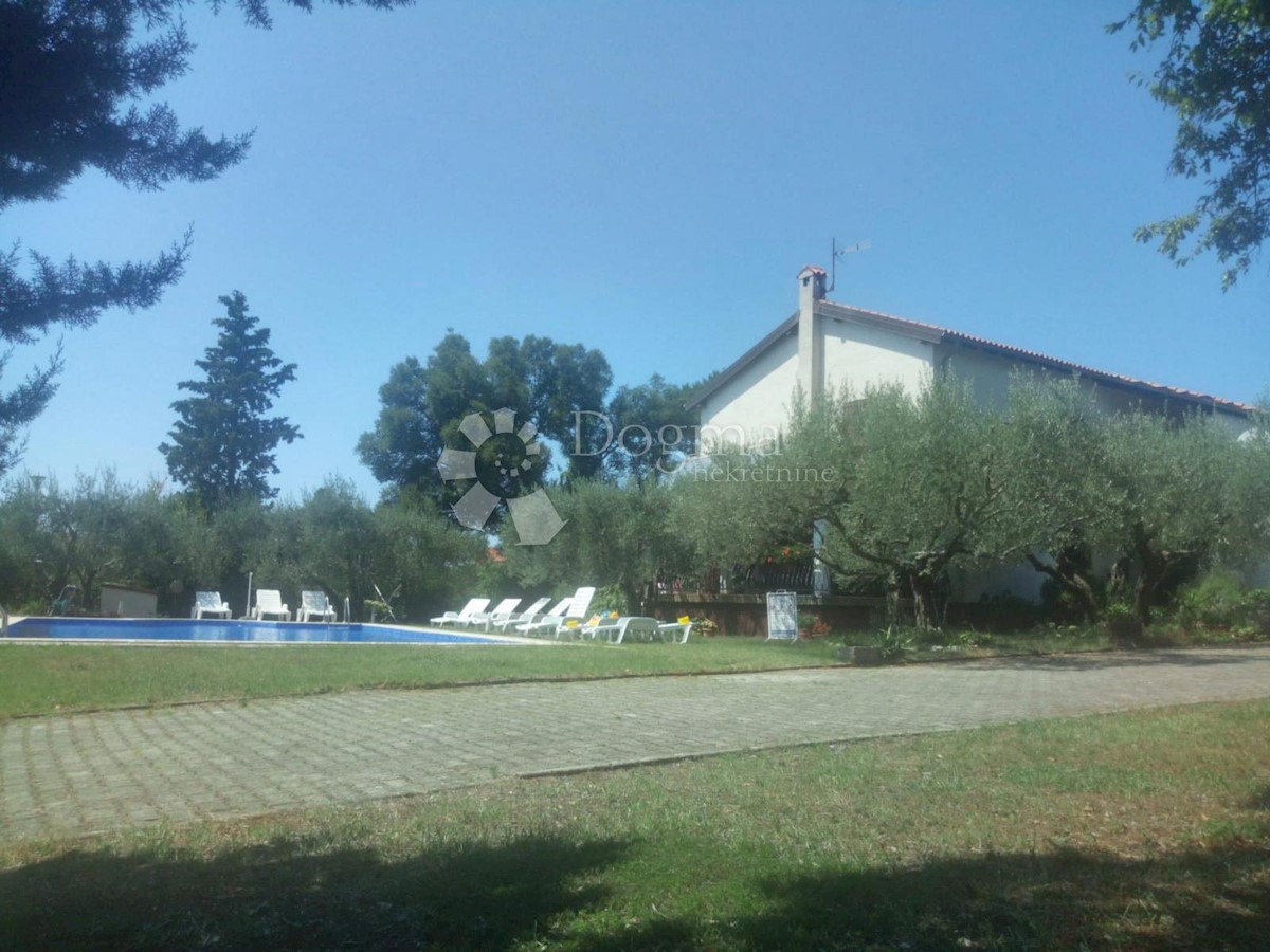 Hiša Na predaj - Istarska Poreč - foto 2/18