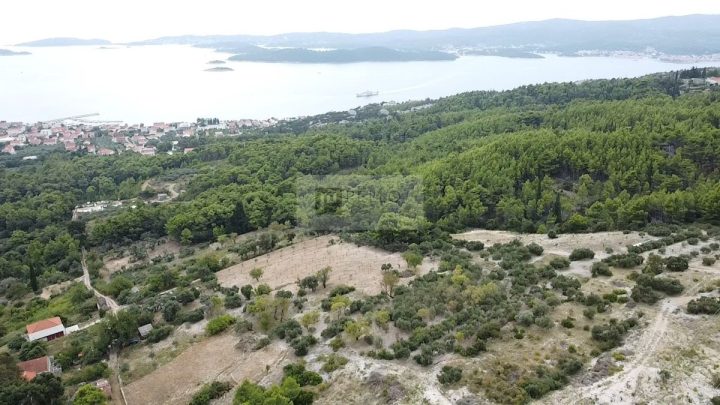 Parcela na predaj 1698 m² – Orebić