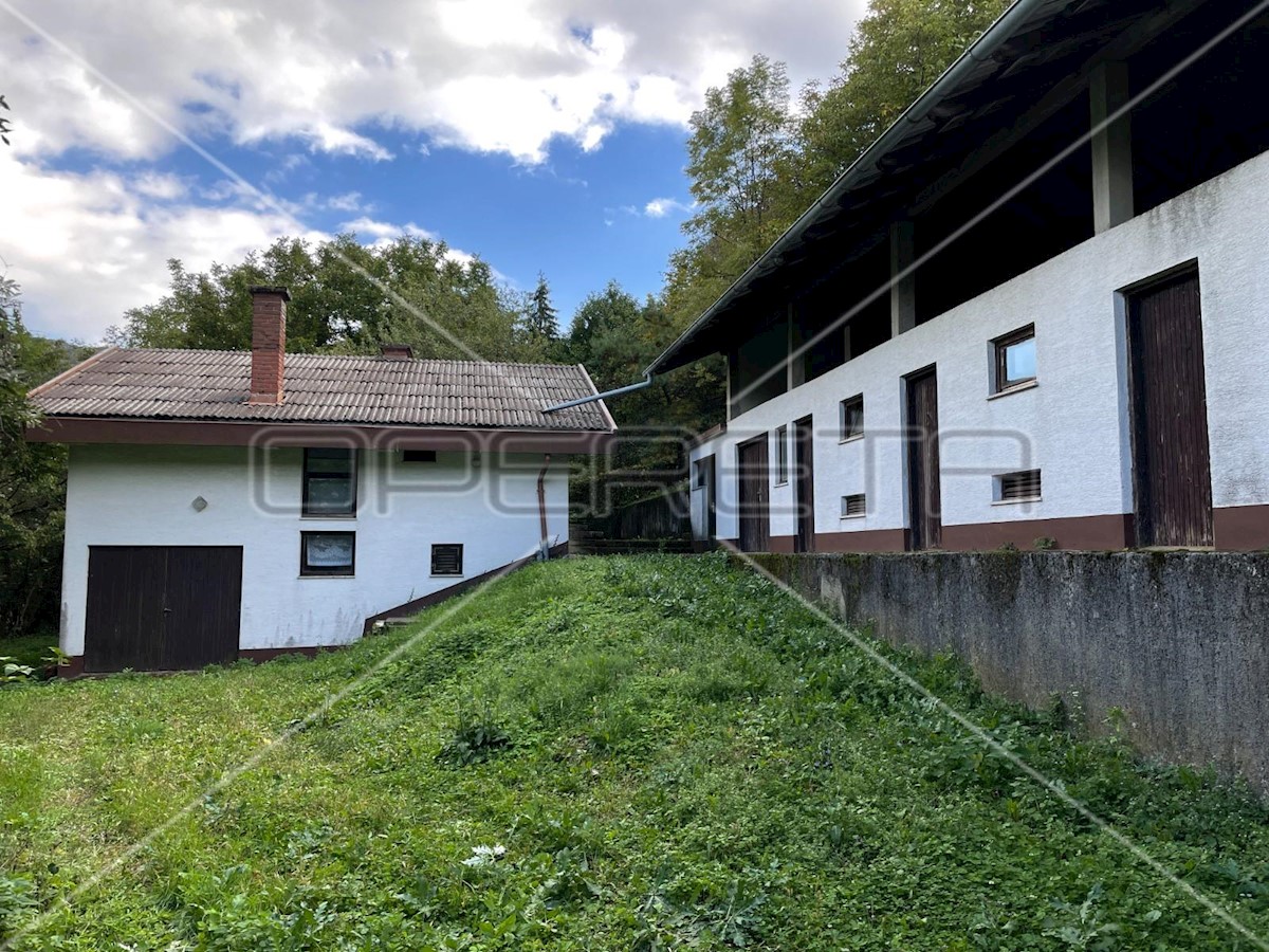 Casa In vendita - ZAGREBAČKA JASTREBARSKO