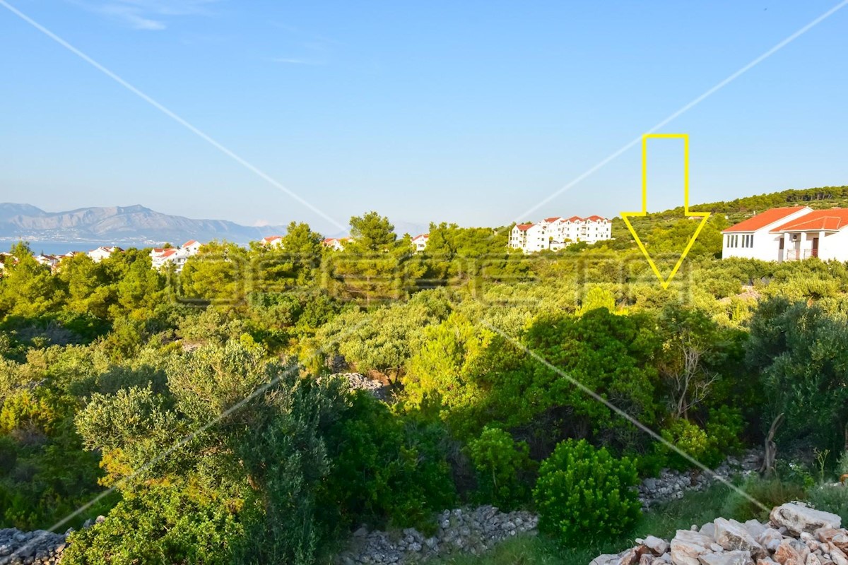 Land For sale - SPLITSKO-DALMATINSKA BRAČ