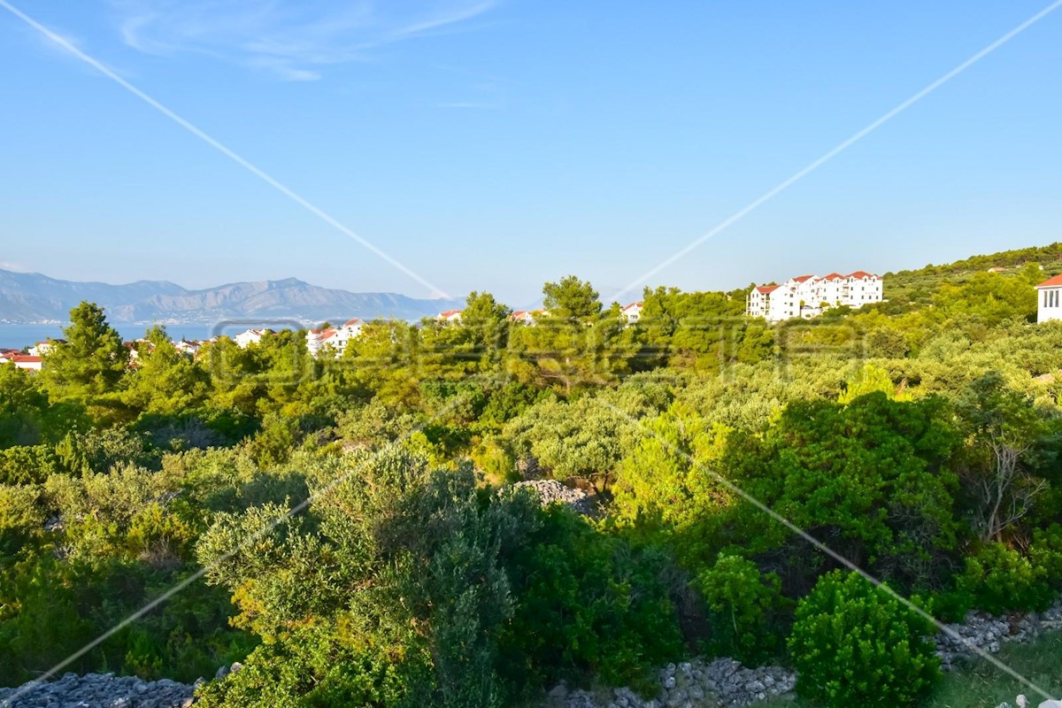 Land For sale - SPLITSKO-DALMATINSKA BRAČ