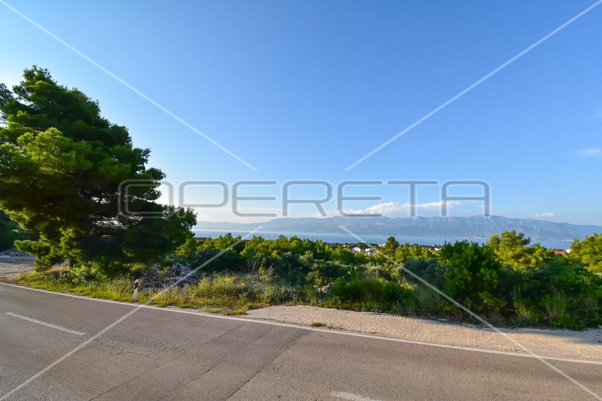 Land For sale - SPLITSKO-DALMATINSKA BRAČ