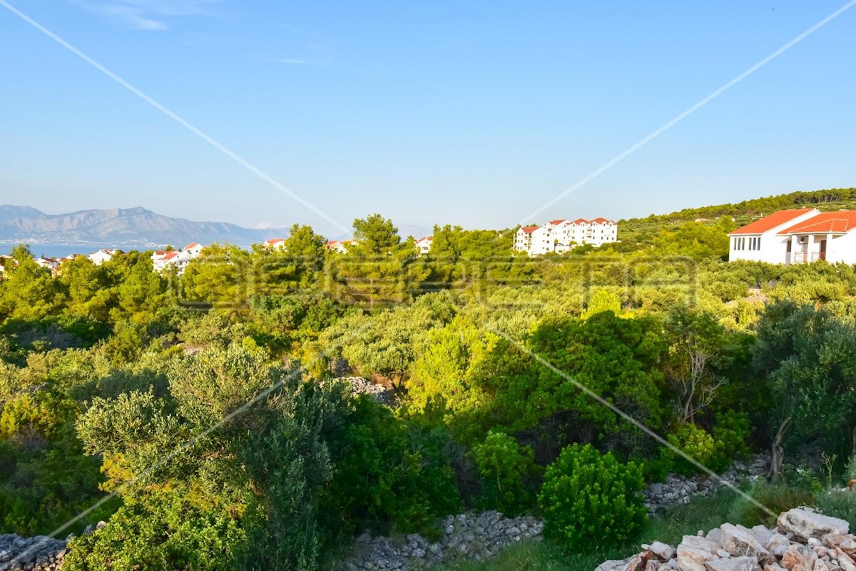 Land For sale - SPLITSKO-DALMATINSKA BRAČ