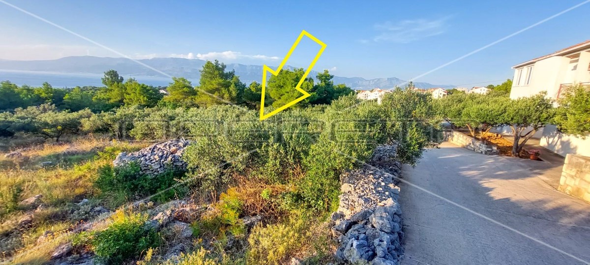 Land For sale - SPLITSKO-DALMATINSKA BRAČ