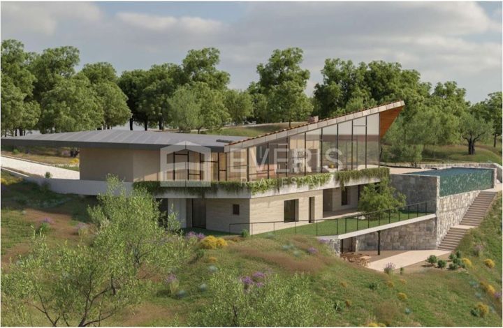 Hiša na predaj 559 m² – Račice