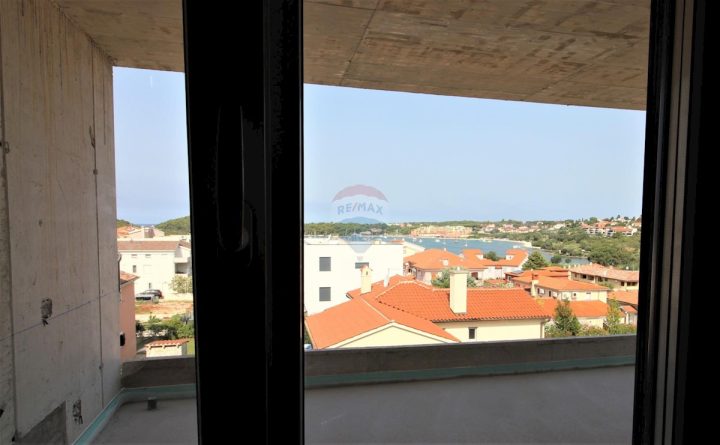 Stan na prodaju 98 m² – Banjole