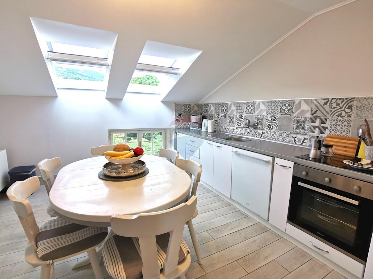 Flat For sale - PRIMORSKO-GORANSKA LOVRAN