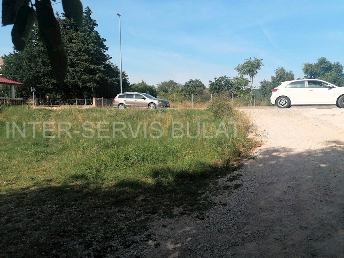 Terreno In vendita - ŠIBENSKO-KNINSKA KNIN