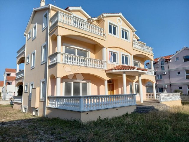 Kuća na prodaju 807 m² – Vodice