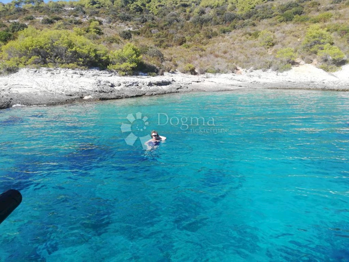 Działka Na sprzedaż - SPLITSKO-DALMATINSKA VIS