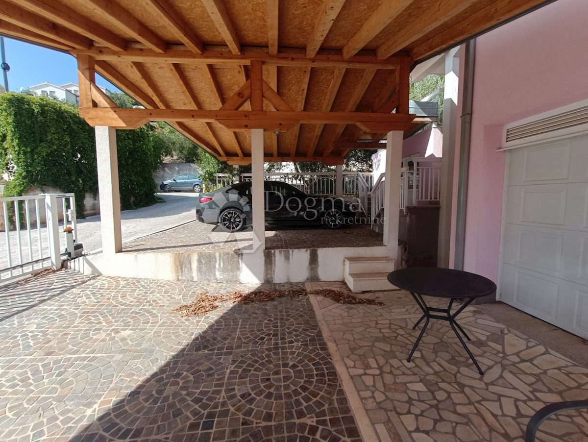Casa In vendita - SPLITSKO-DALMATINSKA SEGET