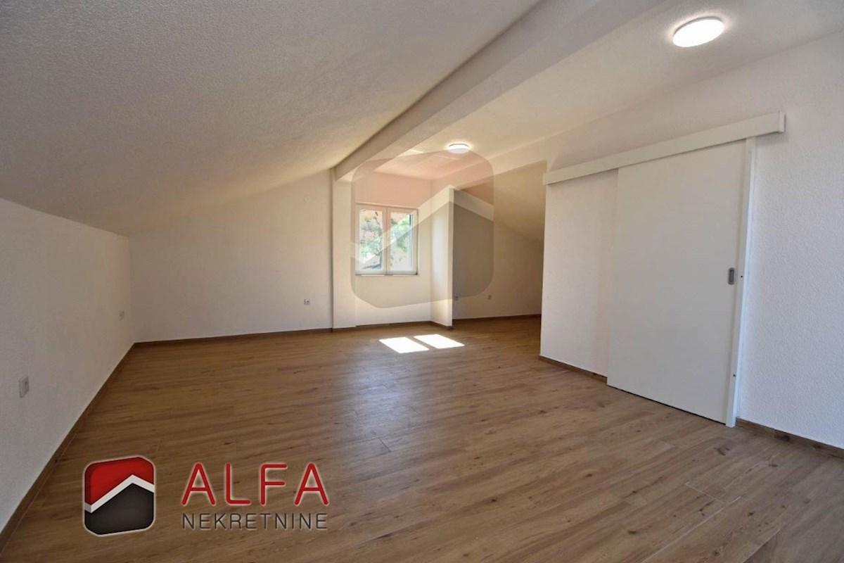 House For sale - ŠIBENSKO-KNINSKA TRIBUNJ