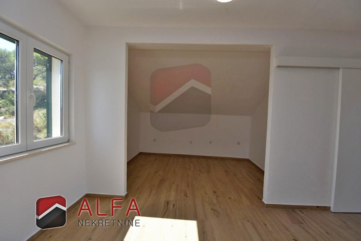 House For sale - ŠIBENSKO-KNINSKA TRIBUNJ