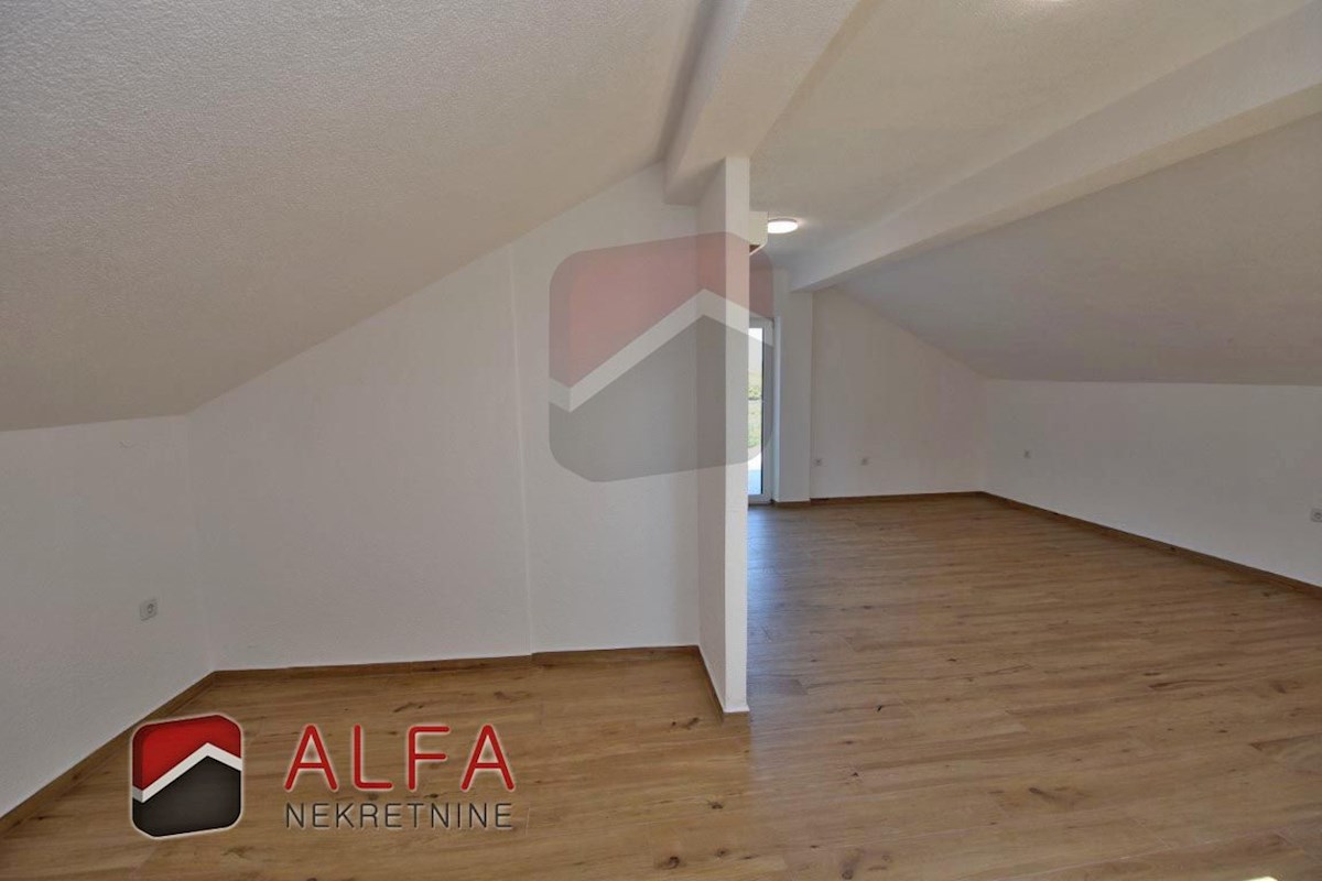 House For sale - ŠIBENSKO-KNINSKA TRIBUNJ
