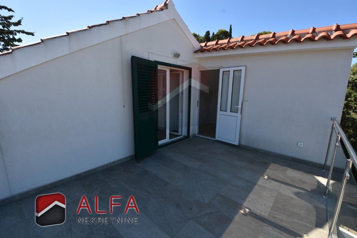 House For sale - ŠIBENSKO-KNINSKA TRIBUNJ