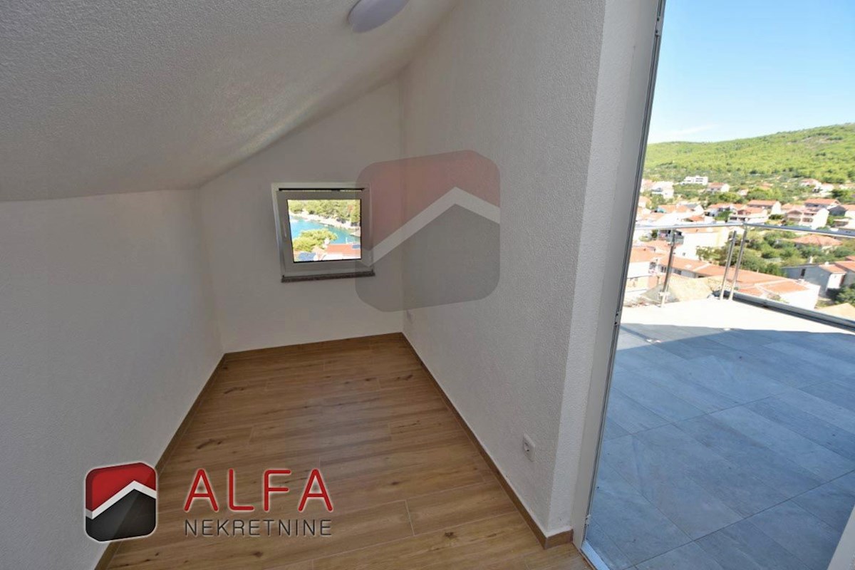 House For sale - ŠIBENSKO-KNINSKA TRIBUNJ