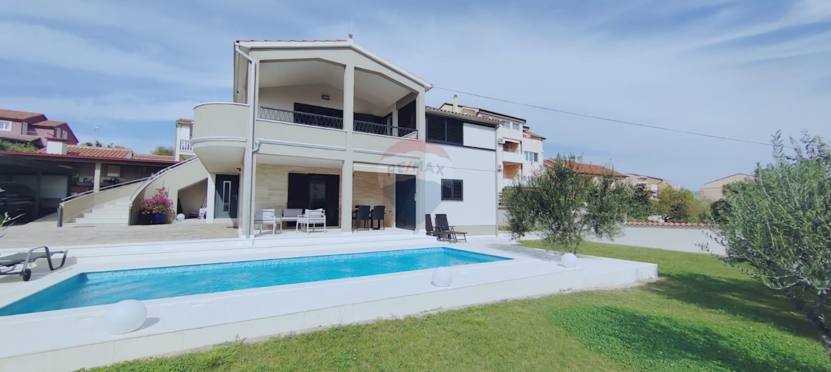 Casa In vendita - ŠIBENSKO-KNINSKA VODICE