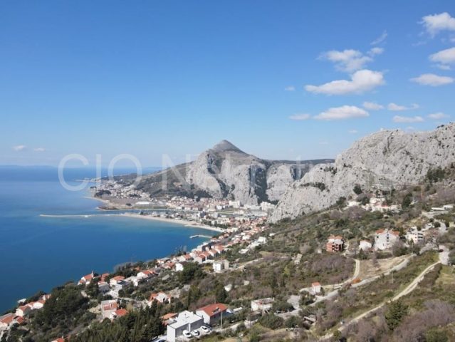 Terreno in vendita 1640 m² – Borak