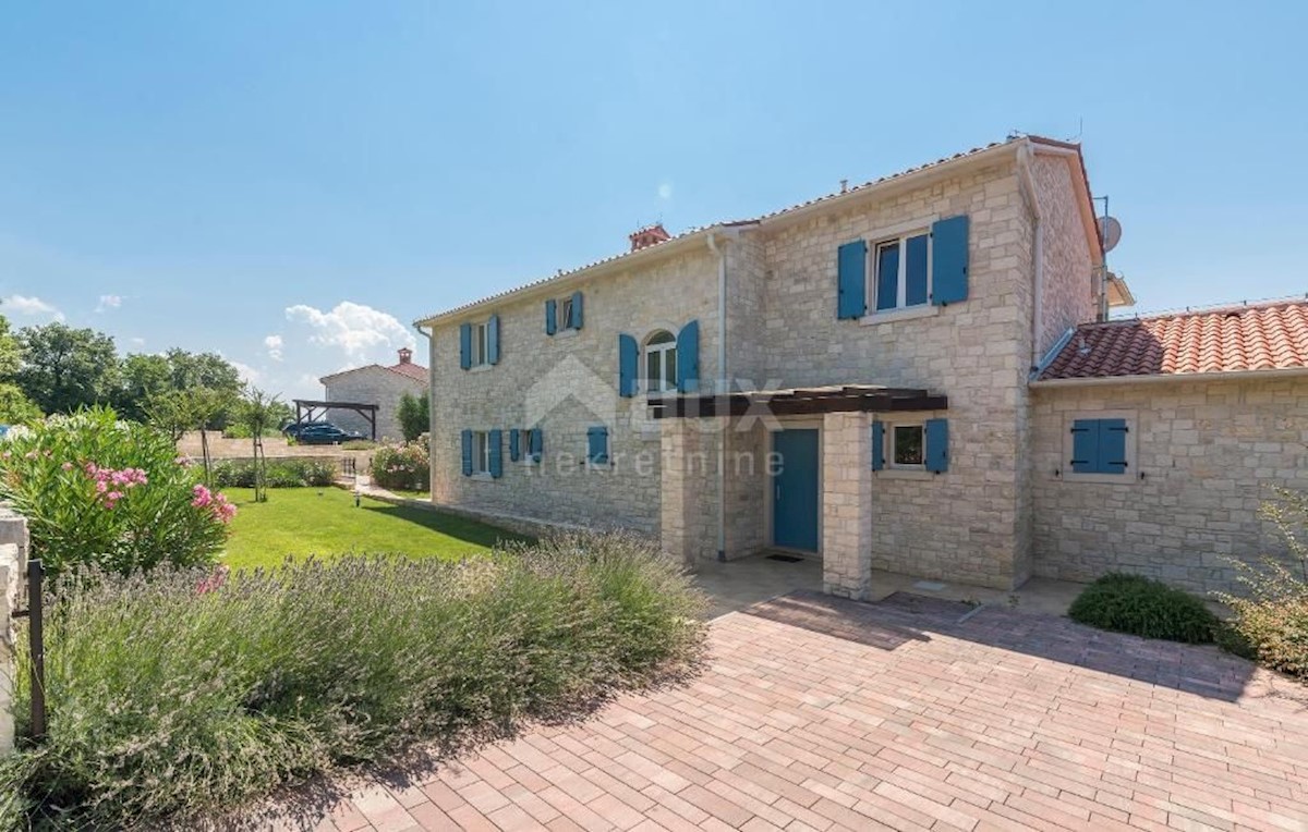 House For sale - Istarska Višnjan - foto 2/27