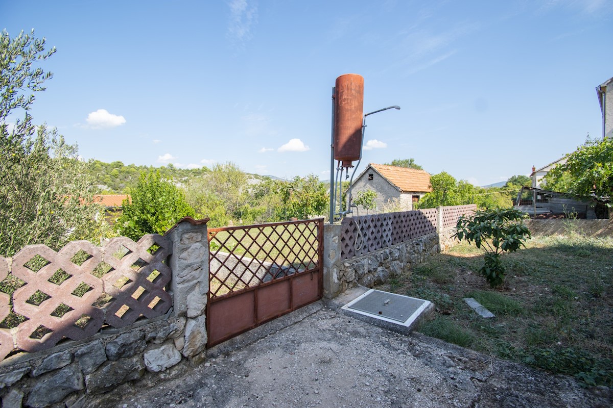 Kuća Na prodaju - ŠIBENSKO-KNINSKA ŠIBENIK