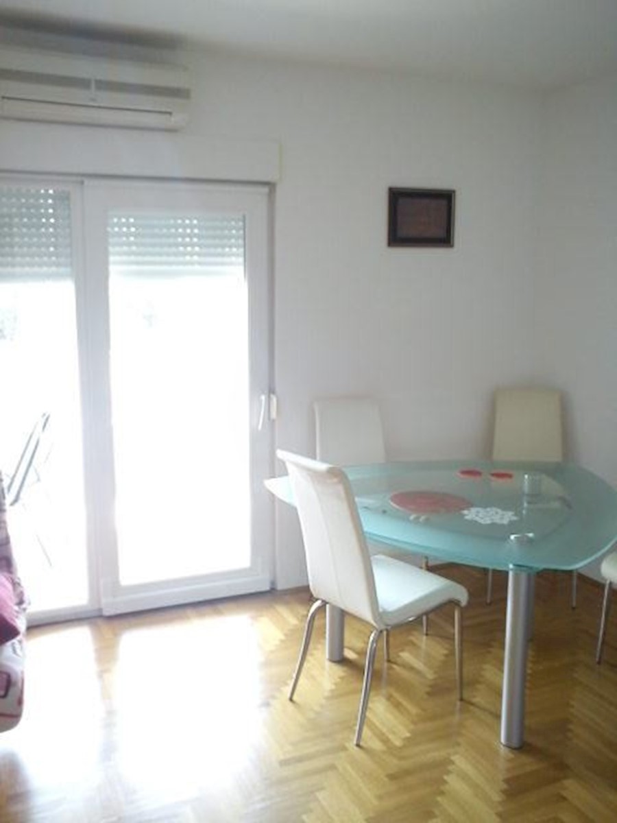 Flat For sale - SPLITSKO-DALMATINSKA BAŠKA VODA