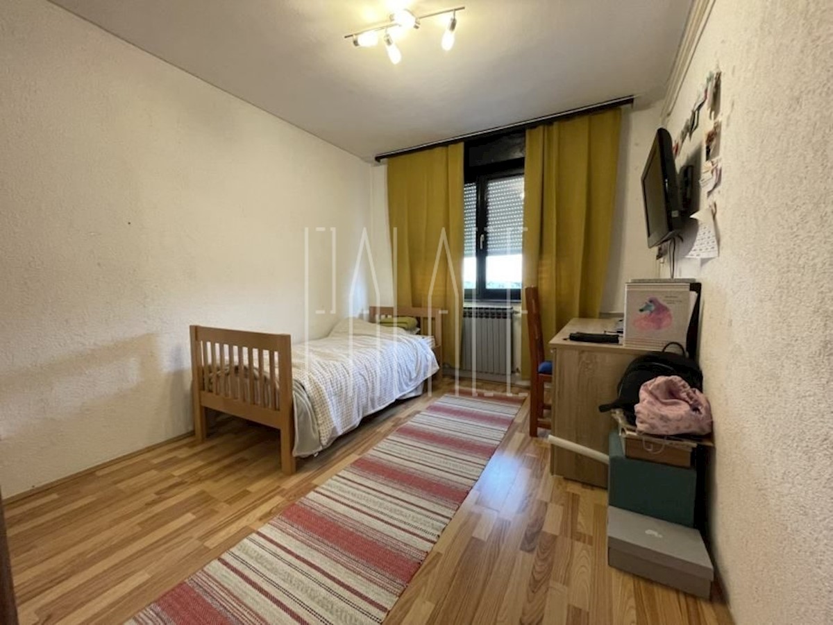 Apartma Na predaj - OSJEČKO-BARANJSKA OSIJEK