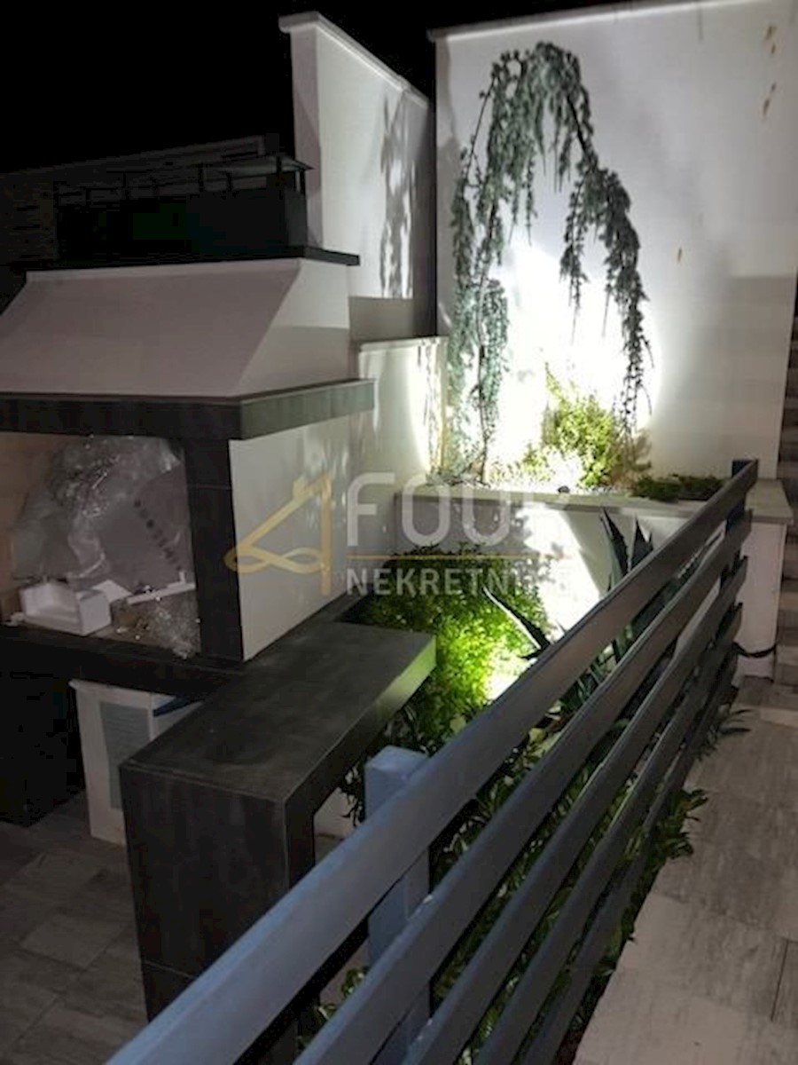 Apartmán Na predaj - PRIMORSKO-GORANSKA Krk