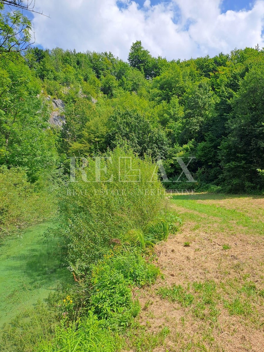 Land For sale - LIČKO-SENJSKA PLITVIČKA JEZERA