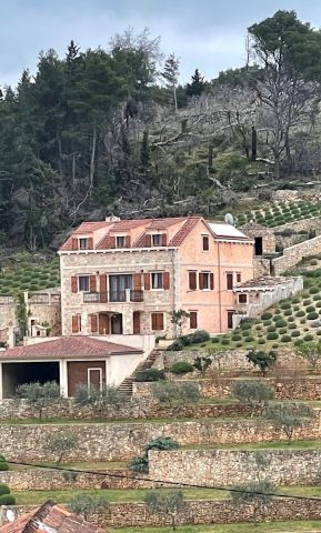 Kuća na prodaju 260 m² – Vrbanj