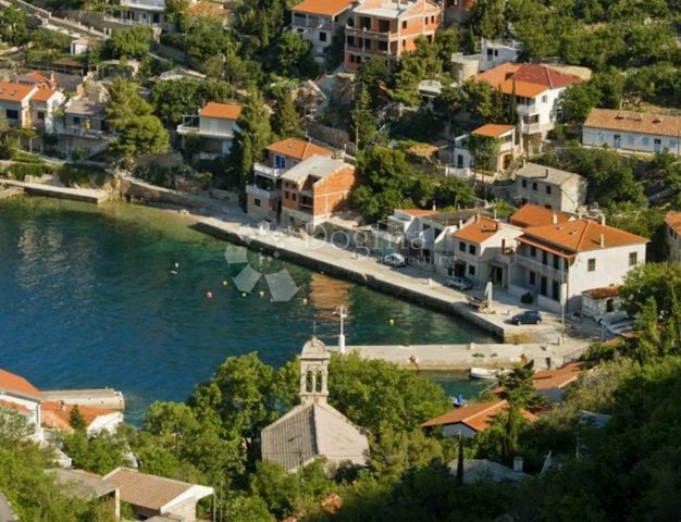 Land for sale 906 m² – Starigrad