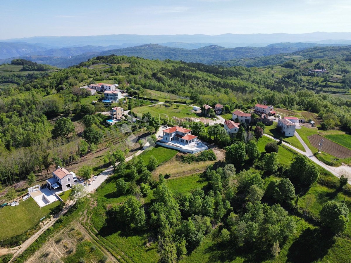 Casa In vendita - ISTARSKA KAROJBA