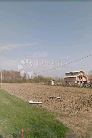 Działka na sprzedaż 3894 m² – Drenje Šćitarjevsko