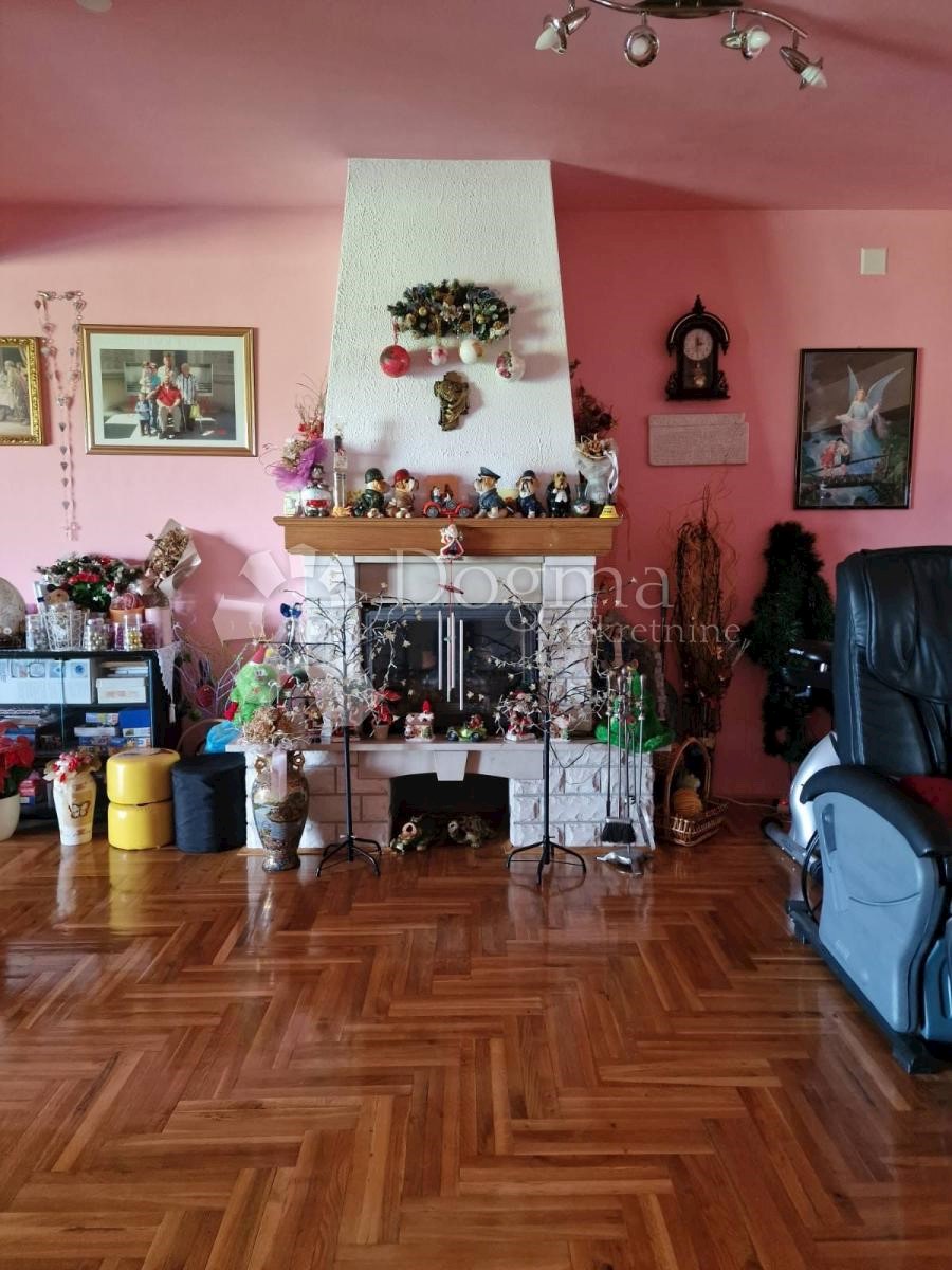 Dom Na predaj - ZAGREBAČKA Pisarovina