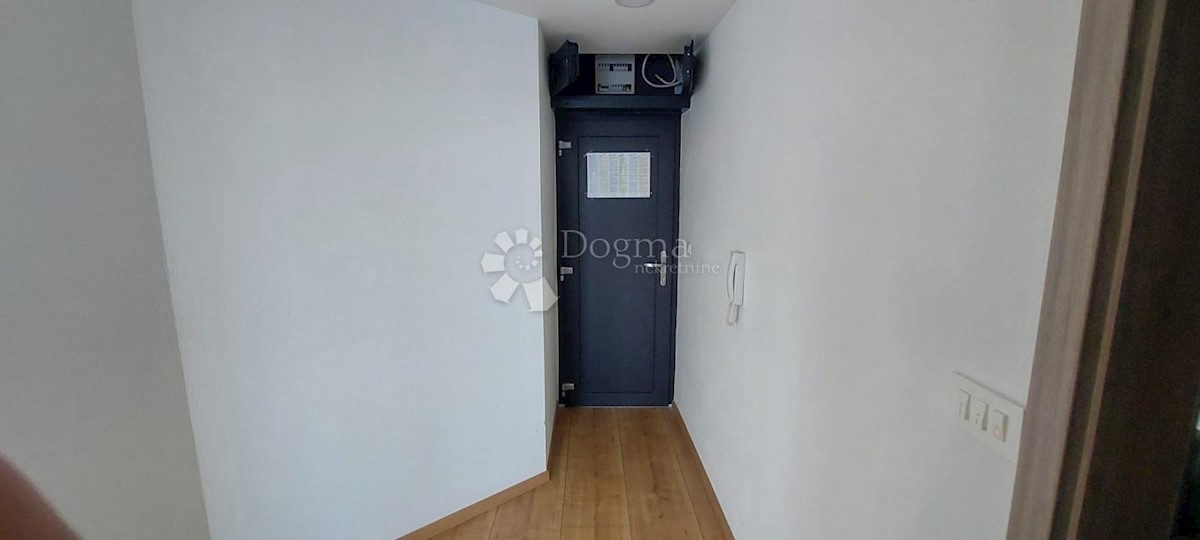 Apartmán Na predaj - SPLITSKO-DALMATINSKA DUGI RAT