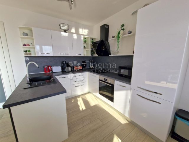 Apartmán K pronájmu - Primorsko-goranska Kostrena - foto 2/16