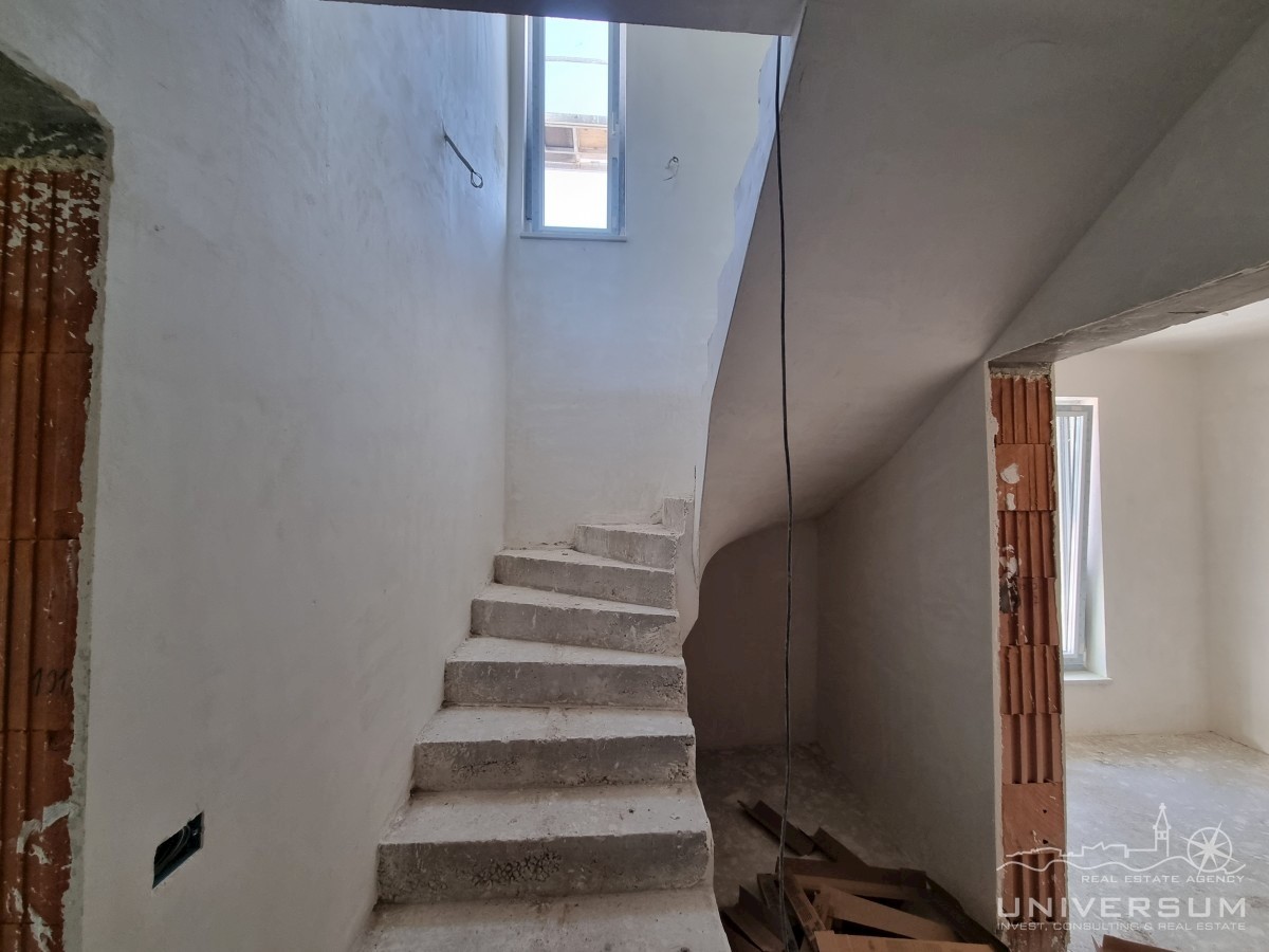 Apartma Na predaj - ISTARSKA TAR-VABRIGA