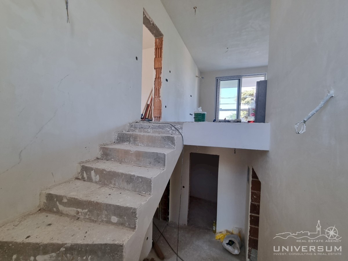Apartma Na predaj - ISTARSKA TAR-VABRIGA