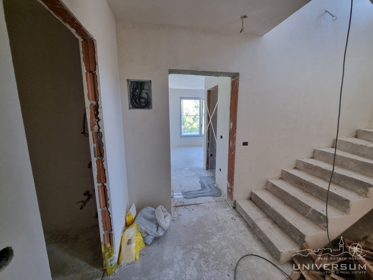 Apartma Na predaj - ISTARSKA TAR-VABRIGA