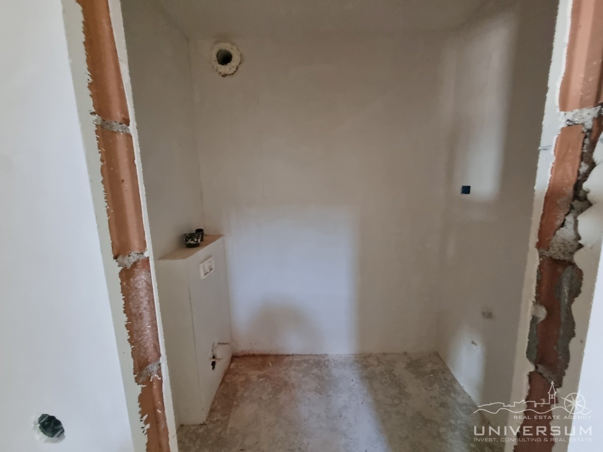 Apartma Na predaj - ISTARSKA TAR-VABRIGA