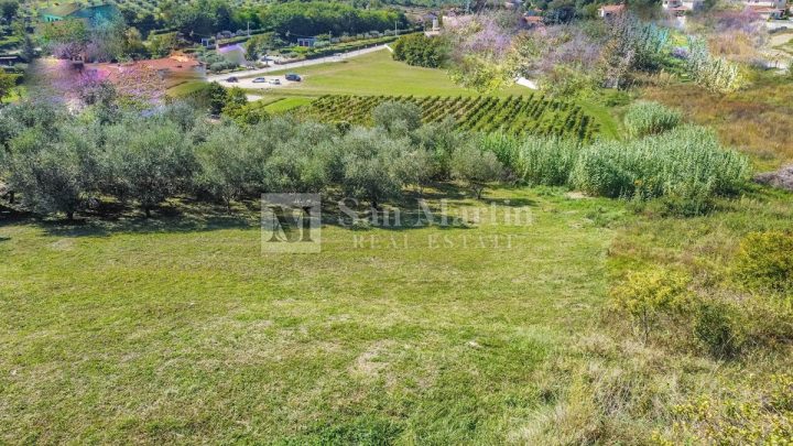 Terrain à vendre 635 m² – Poreč