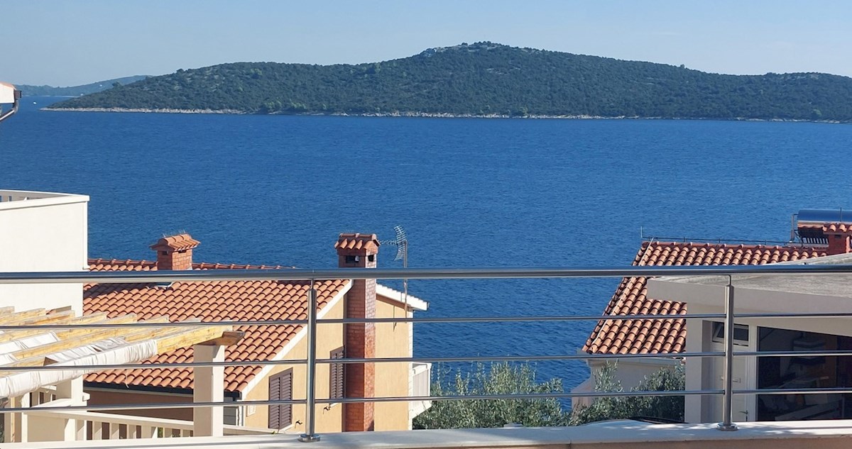 Casa In vendita - SPLITSKO-DALMATINSKA MARINA