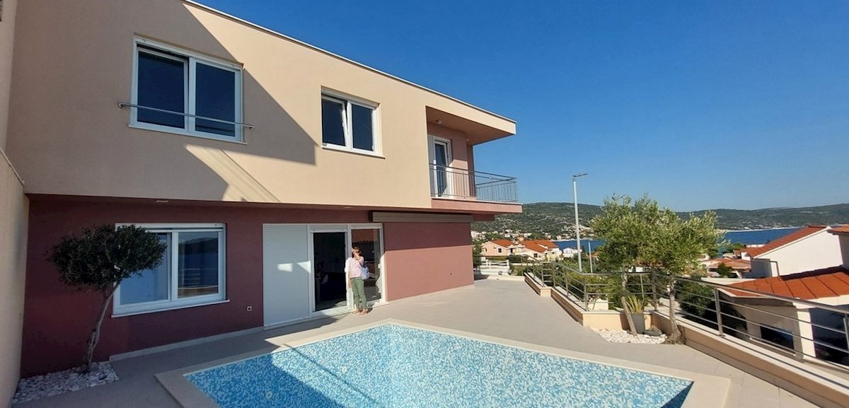 Casa In vendita - SPLITSKO-DALMATINSKA MARINA