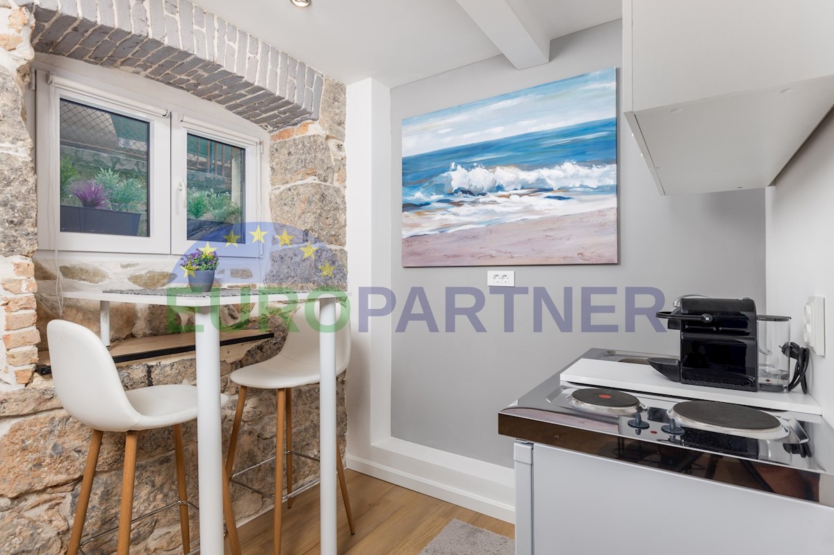 Flat For sale - PRIMORSKO-GORANSKA LOVRAN