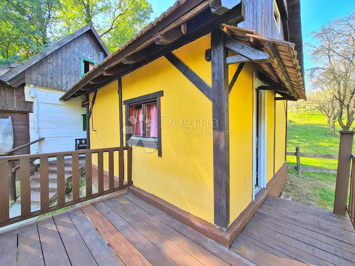 Dom Na predaj - ZAGREBAČKA KLOŠTAR IVANIĆ