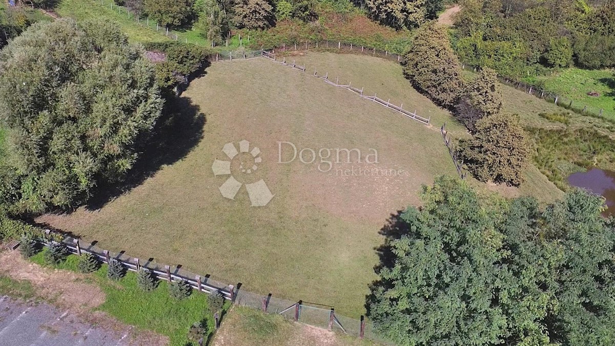 Dom Na predaj - ZAGREBAČKA KLOŠTAR IVANIĆ