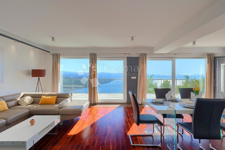 House for sale 560 m² – Bregi