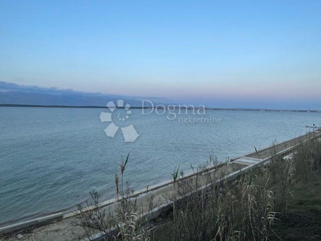 Terrain à vendre 413 m² – Sabunike