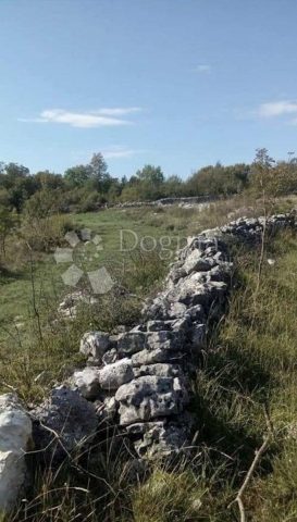 Terreno in vendita 2720 m² – Mrgani